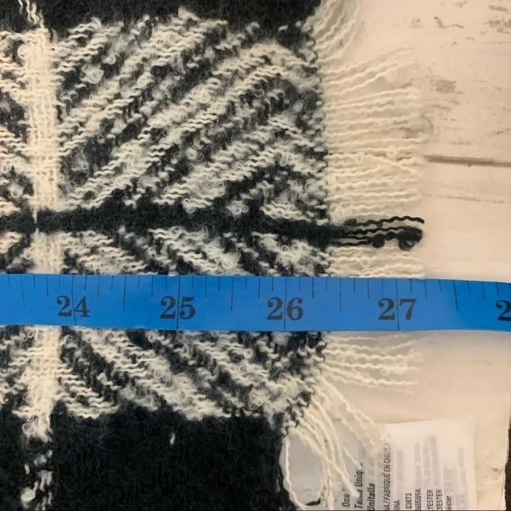 American Eagle AE Plaid Check Gingham Oversized Scarf Wrap Shawl Blanket